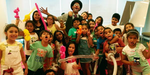 Payaseando Eventos ofrece: animación de cumpleaños, bautizos, matrimonios, recepciones, juegos, payasos, mimos, malabaristas, zanquistas, corporeos, personajes, eventos para empresas y particulares